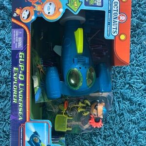 Octonauts Gup-Q Blue and Yellow Action Figures Playset